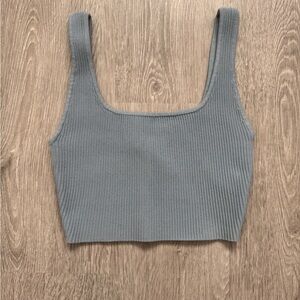 Aritzia Babaton Sculpt Knit Squareneck
Cropped Tank